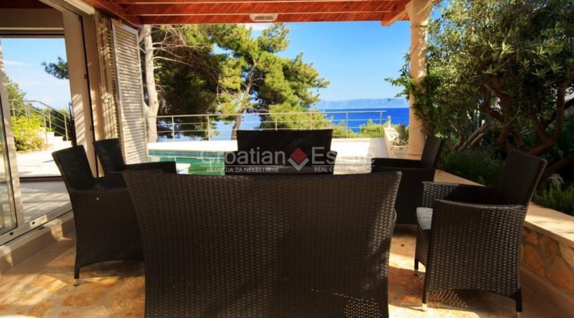 Brac seafront stone villa house for sale pool sea beach new zum verkaufen (2)