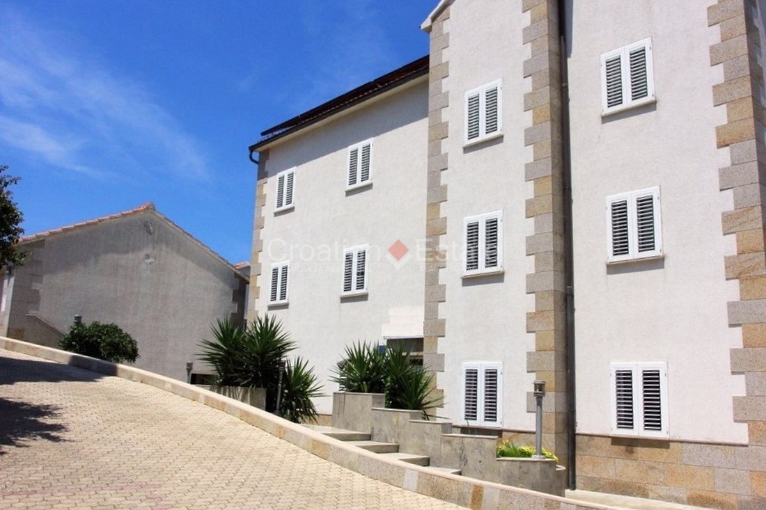 Island Brač, hotel 150 m from the sea for sale