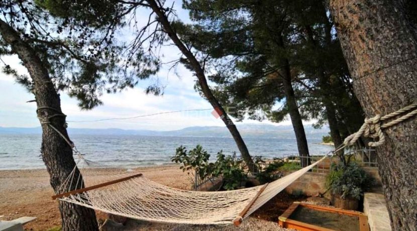 brac supetar house villa seaftont sea pool for sale zum verkaufen beach (4)