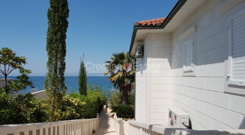 Island Brac seafront villa for sale