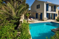 Supetar house 2 pools 1