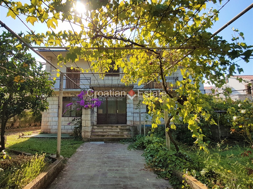 Island Brač – house in great location for sale